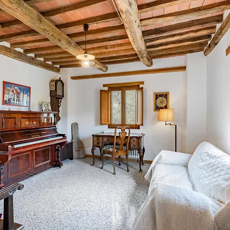 Vicinato Homestead * Molazzana