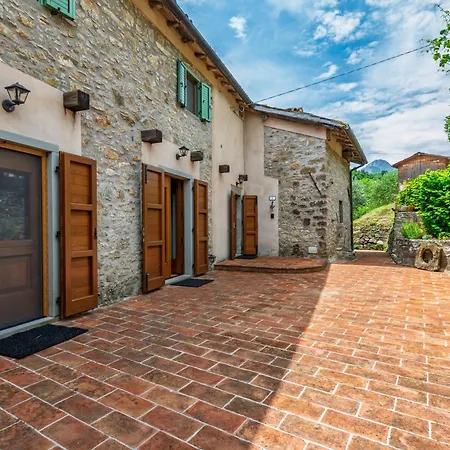 Vicinato Homestead *